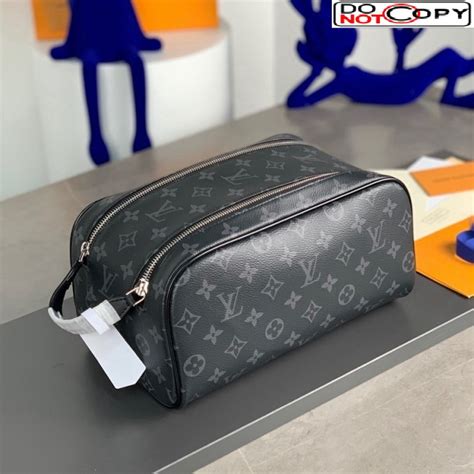 lv dopp kit